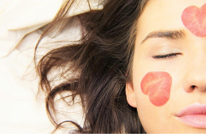 Cosmétiques au CBD : 10 bonnes raisons d’avoir une belle peau