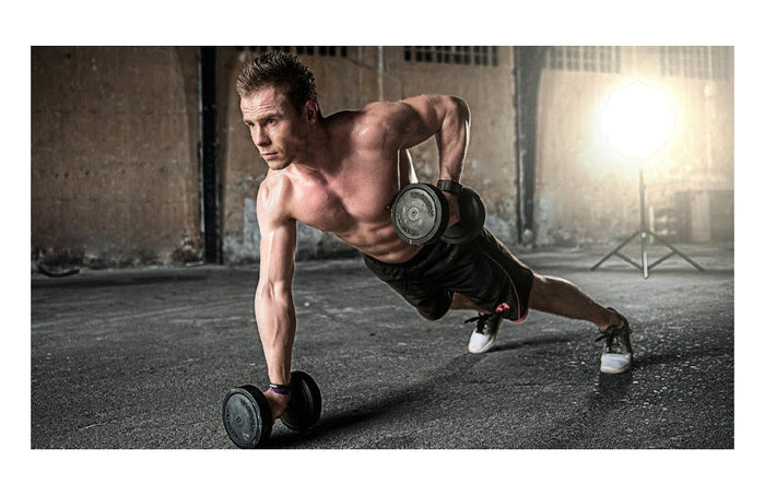 Prendre du CBD lorsque l’on fait de la musculation : oui ou non ?